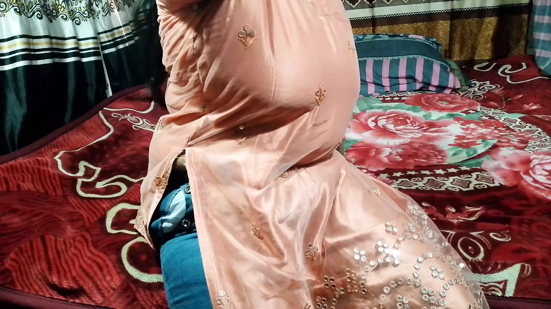 My stepaunt found her alone in Rome and her stepsister fucked her