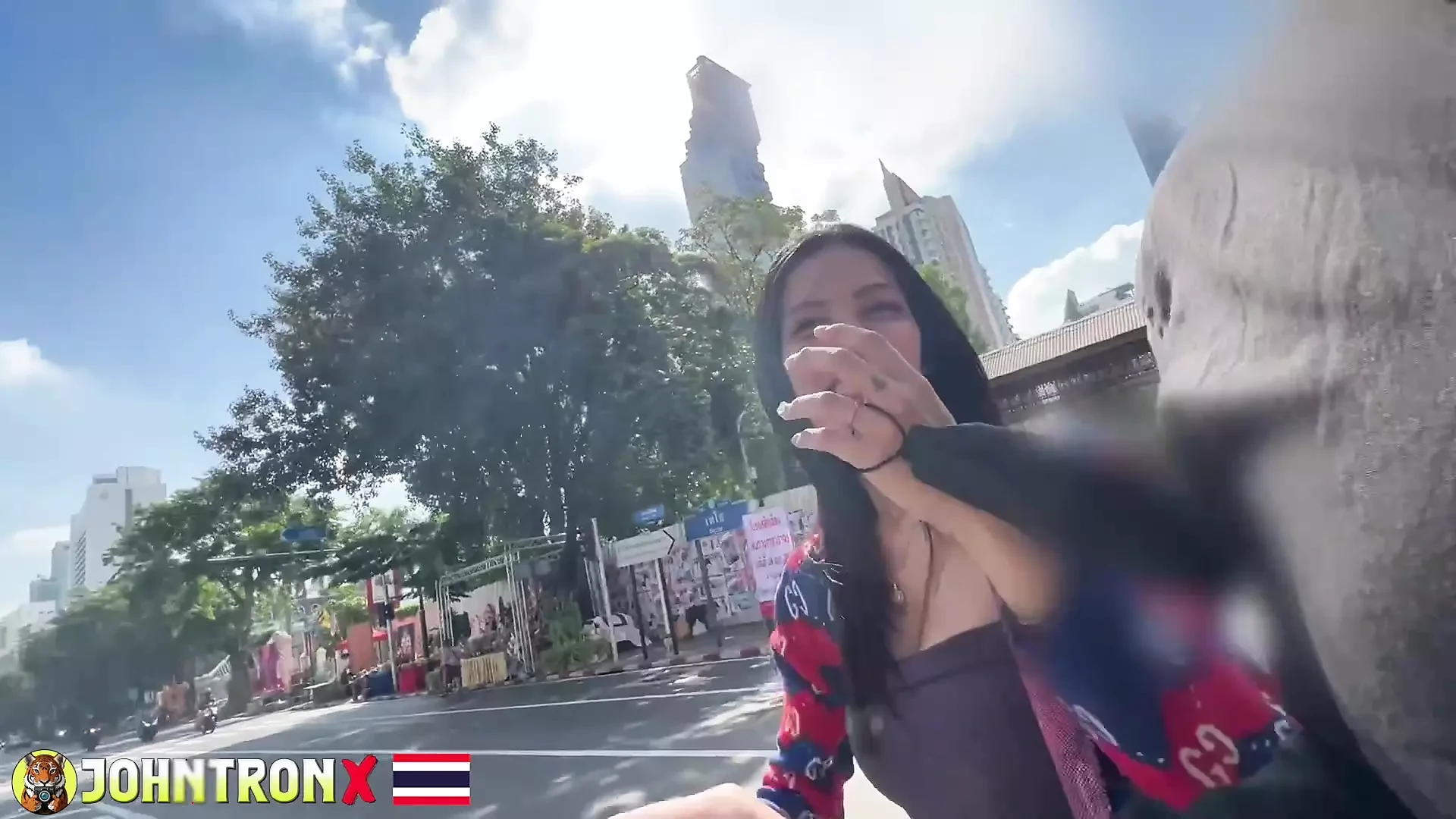 JohnTronX – This petite Thai amateur babe knows how to wiggle her perfect ass in POV