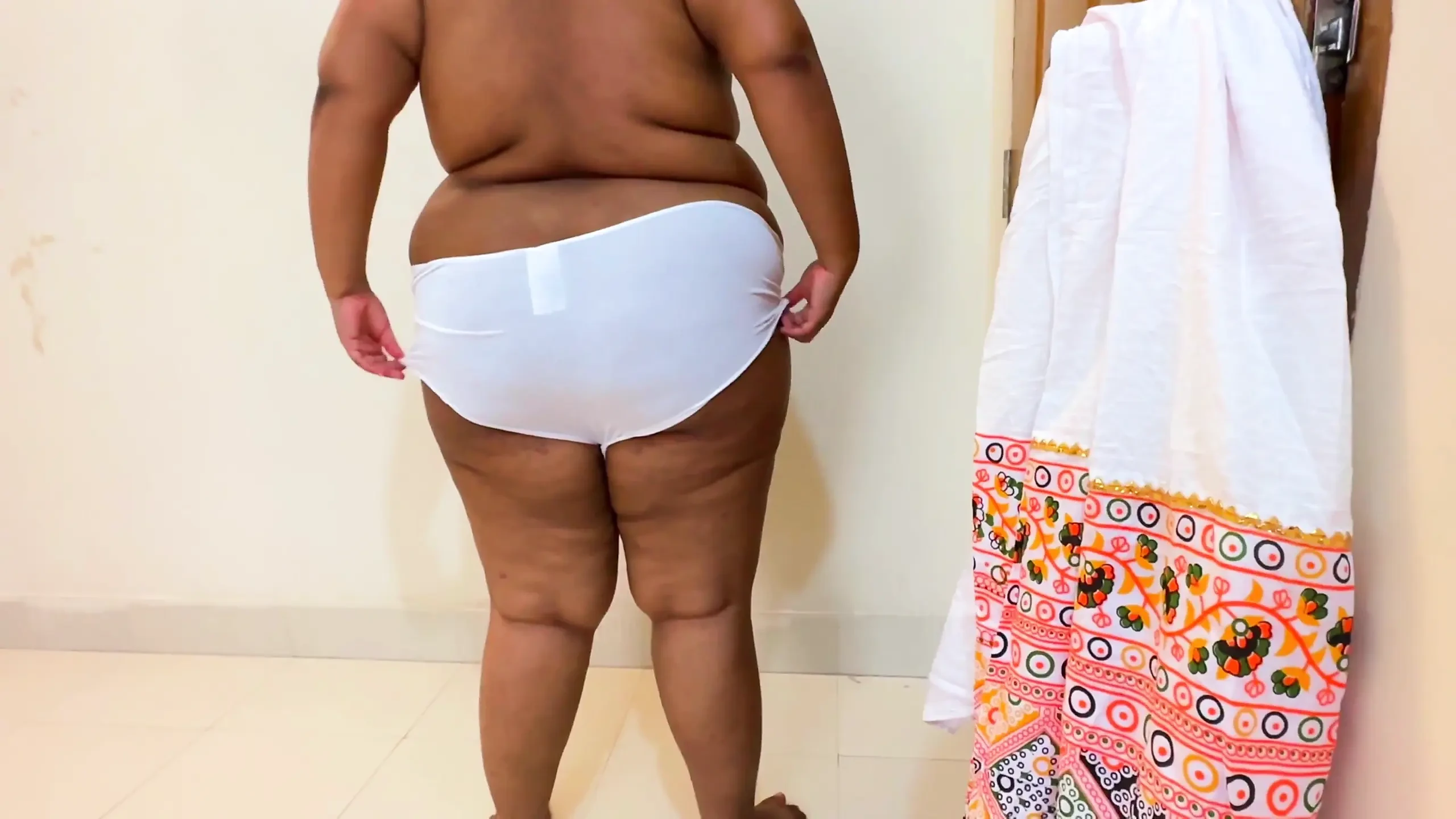 Indian Muslim 18 Year Old New Married Bhabhi Fucked by Devor