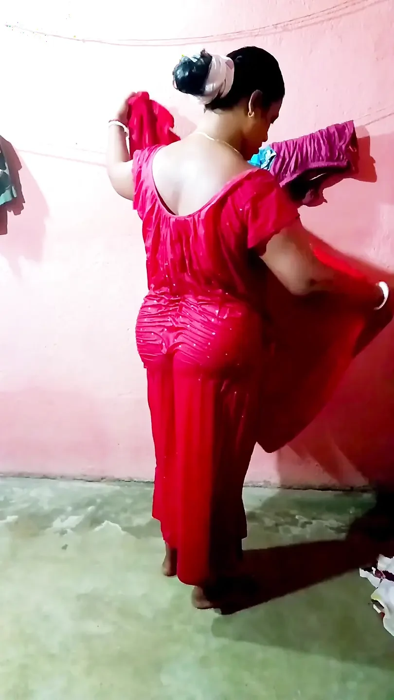 Saree Dropping After Bath Sfw