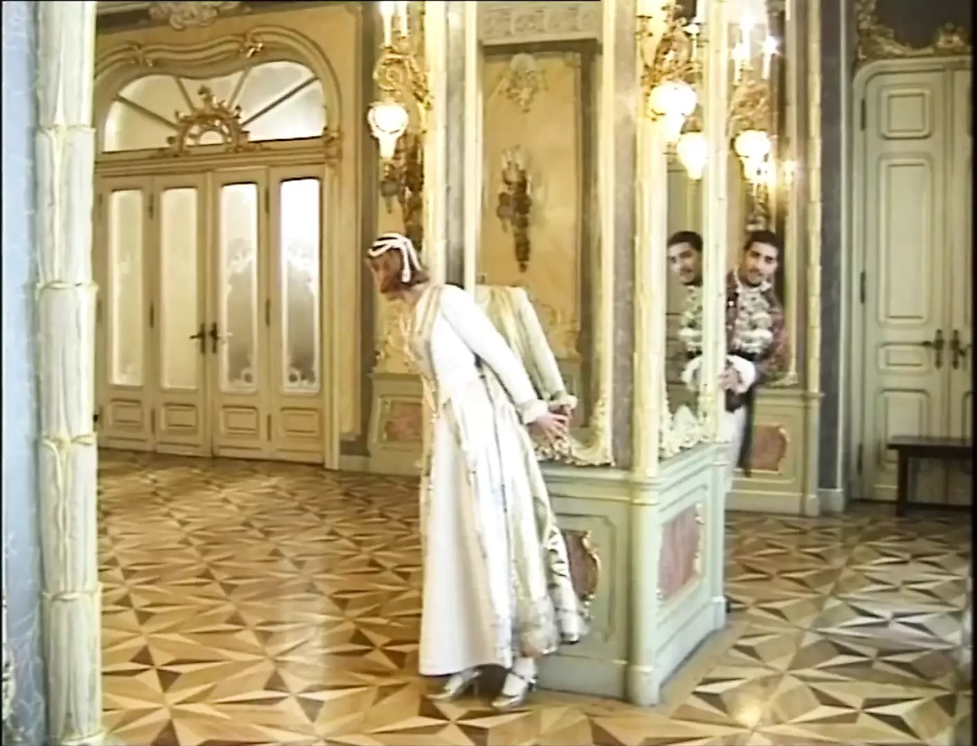 LA MASCHERA DI FERRO – Episode 6