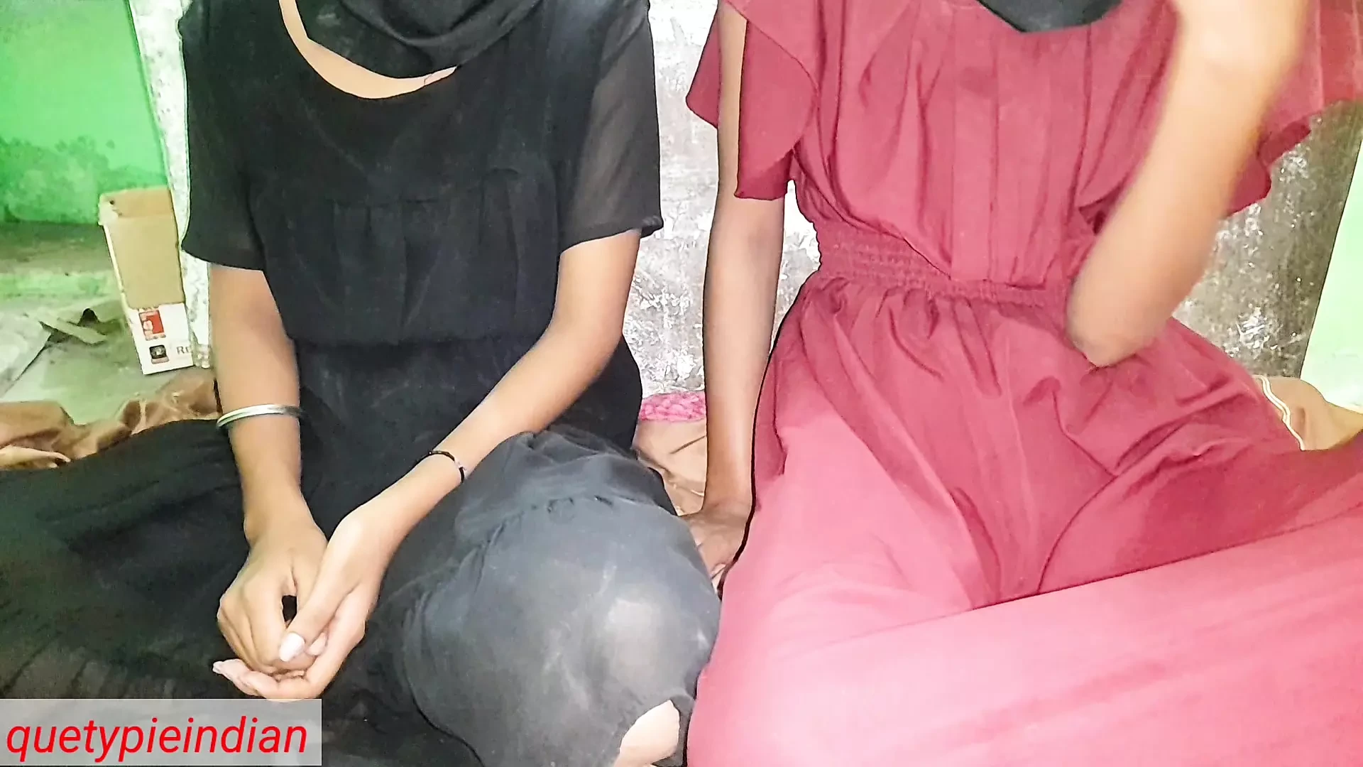 18 year Student real Desi Virgin Teen India girl first time boobs and pussy Love Hardcore Anal Fingering Girlfriend School