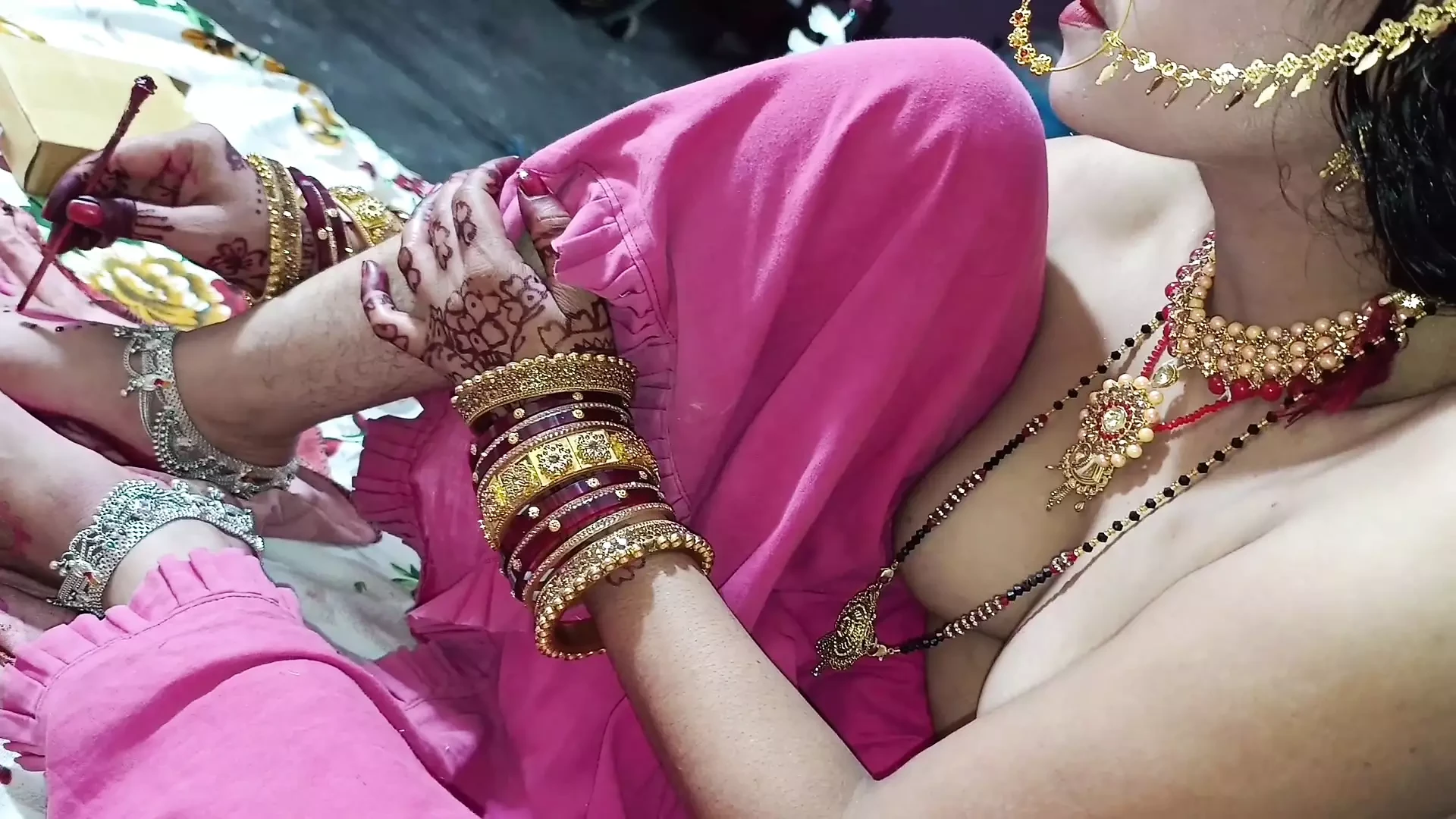 Suhagraat Indian New married cauple first night honeymoon dirty talk