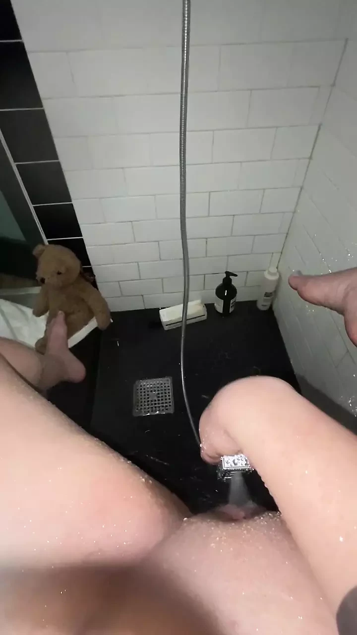 CRYING MOANING REAL ORGASM OF BEST AMATEUR- SAUDI ARABIAN SNOWWHITE- MASTURBATE IN SHOWER- WATER STIMULATION- LOS ANGELES- USA