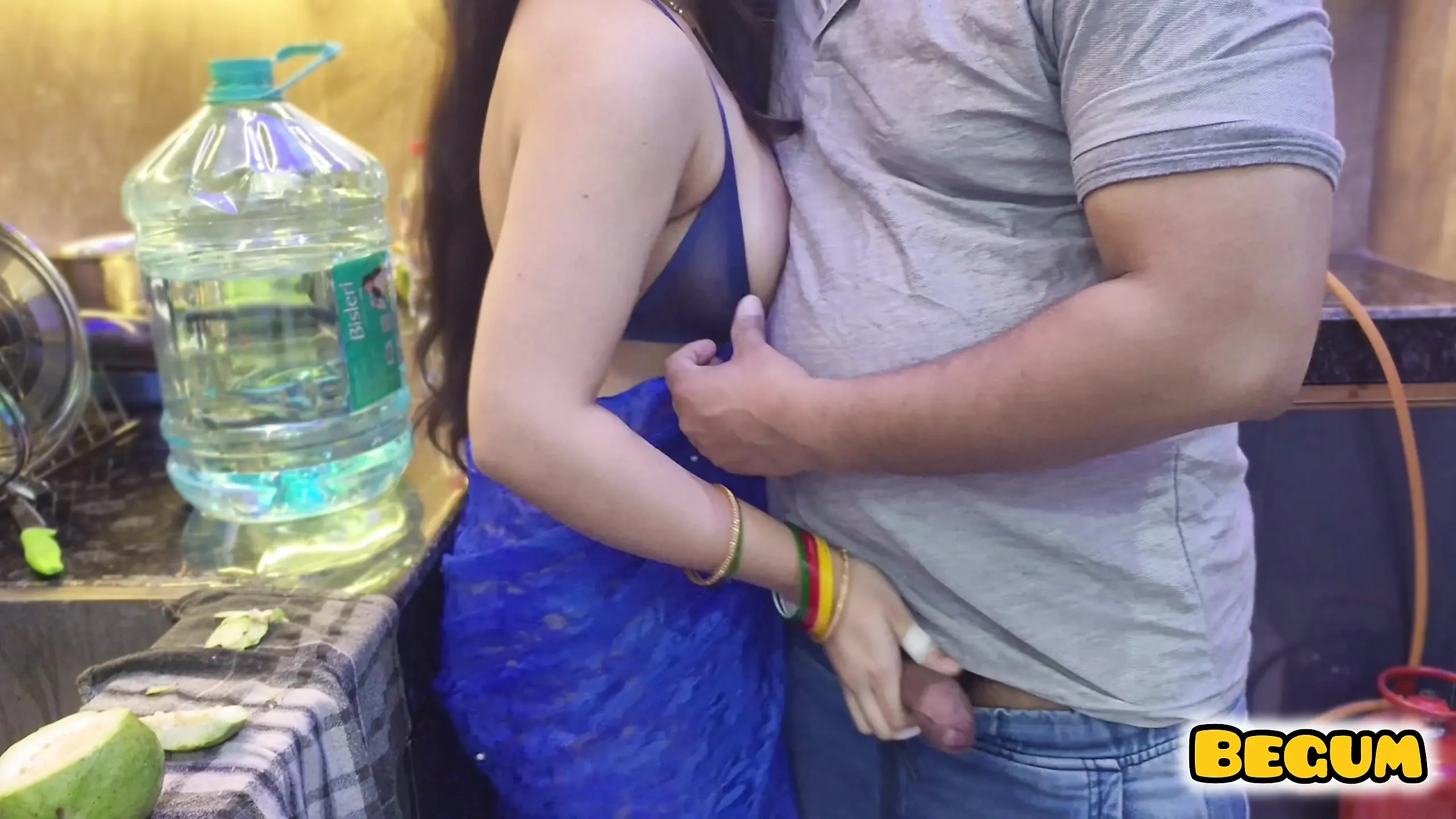 Hot n Sexy Friends Mom Got Fucked by her Son’s Friend