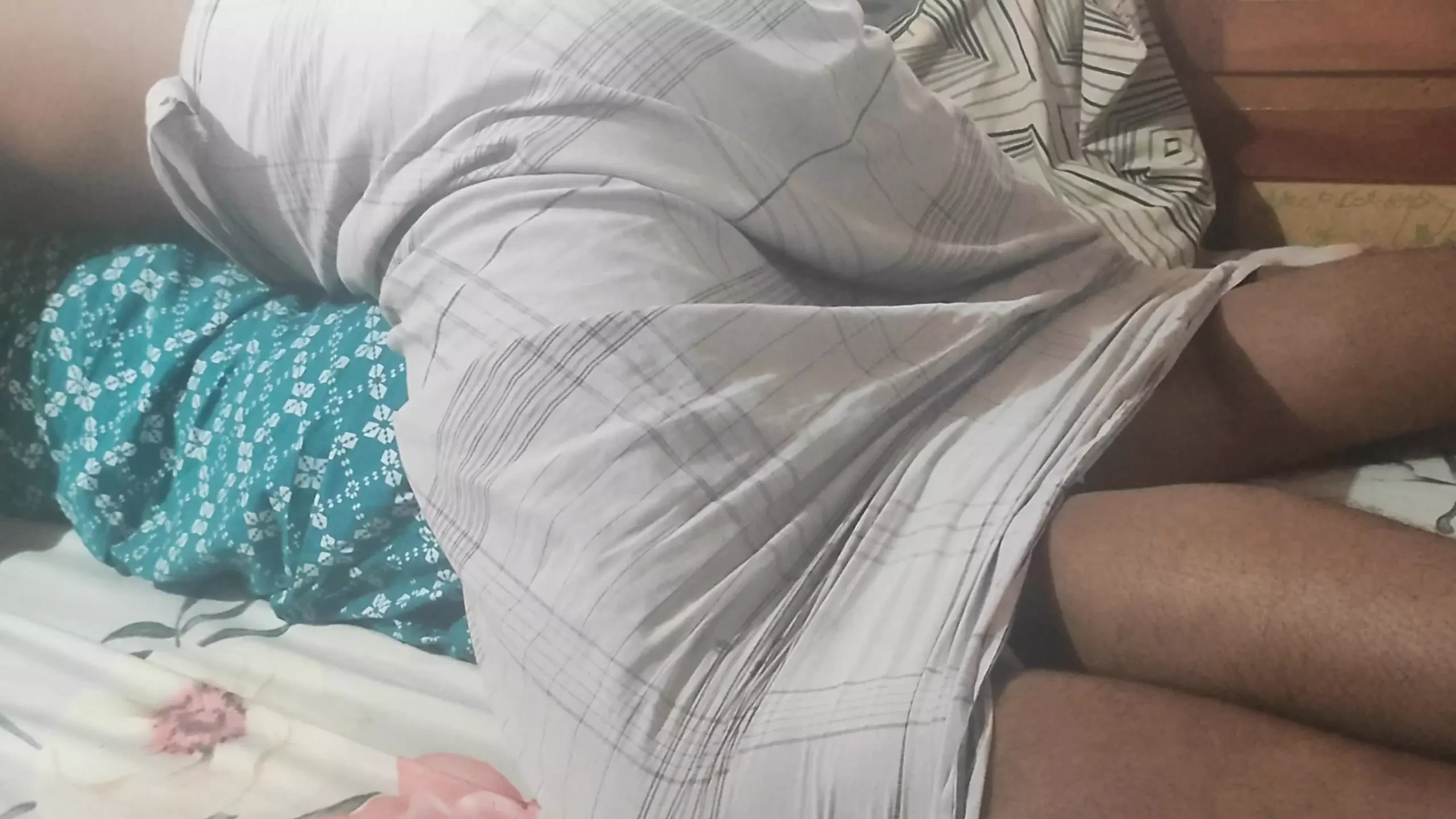 indian cute kerala Mallu girl with boyfriend eating pussy