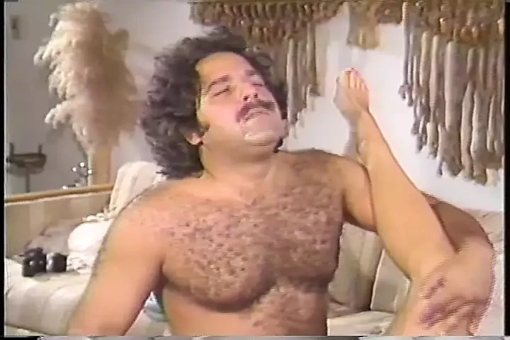 Luigi fucks american housewife