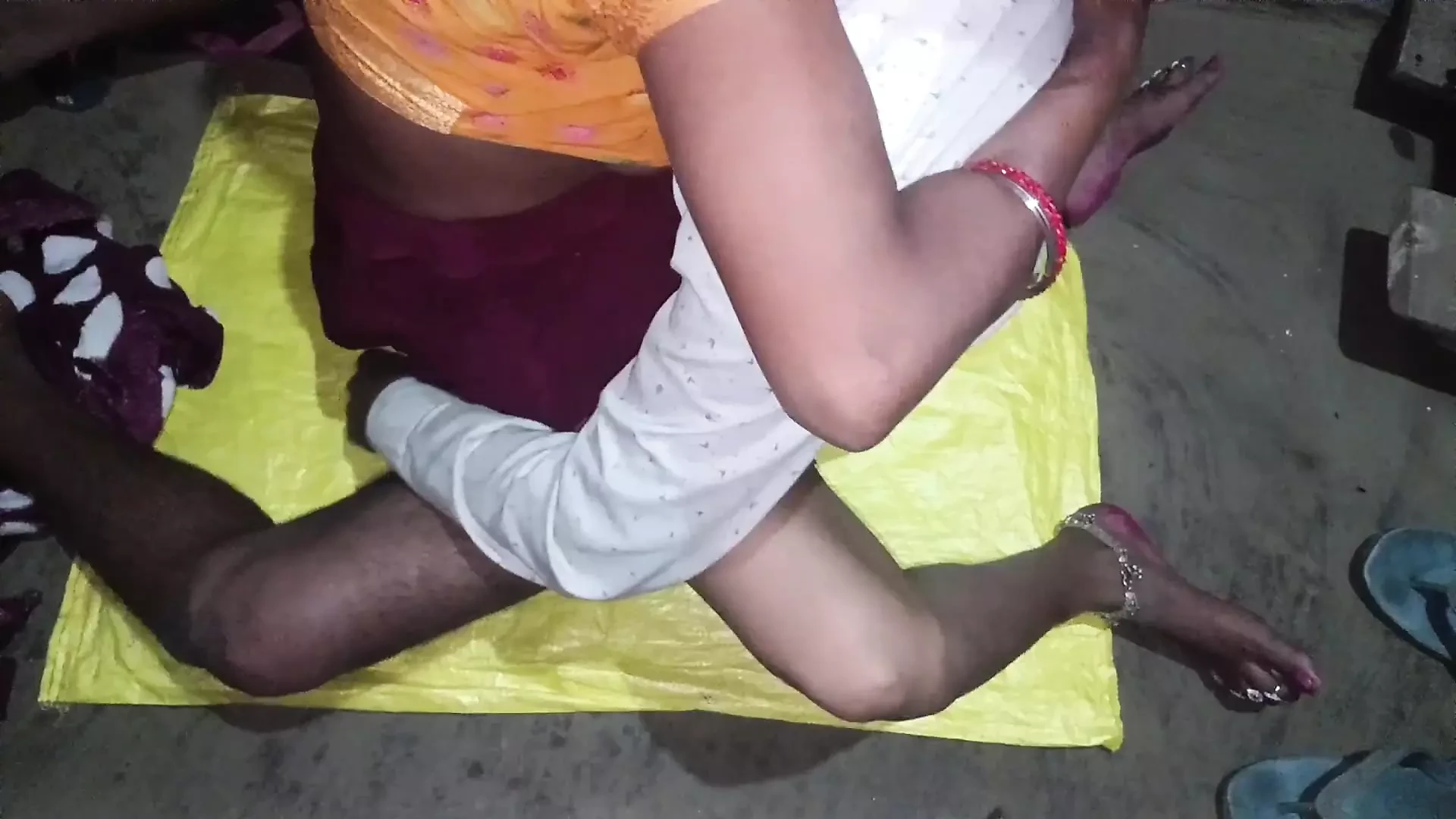 Dehati village outdoor wife chudai in jungle in Hindi